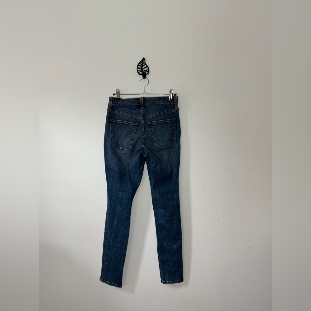 Universal Thread Blue Denim High Rise Jeans - Picture 4 of 6